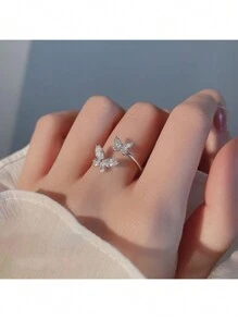 1pc Girl's Dainty Butterfly Cuff Ring, Jewelry Match Daily Outfits Symbol Of Beauty And Fashion Perfect Birthday Gift For Girls,Can Be Twisted Up And Down - Silver - View 2