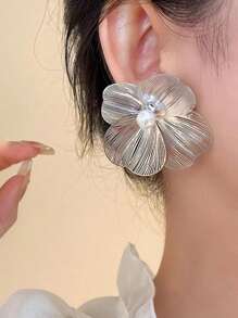 1 Pair Fashionable Flower Decor Ear Studs, Suitable For Daily Wear For Women