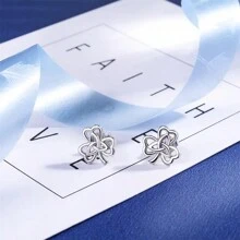 925 Sterling Silver Women's Lucky 3 Leaf Clover Leaf Stud Earrings Valentines - Silver - View 5