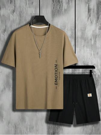 Conjunto deportivo de camiseta de manga corta con estampado de eslogan y pantalones cortos de ajuste suelto para hombre, traje deportivo, conjunto de pantalones cortos para hombre, conjunto de dos piezas para hombre