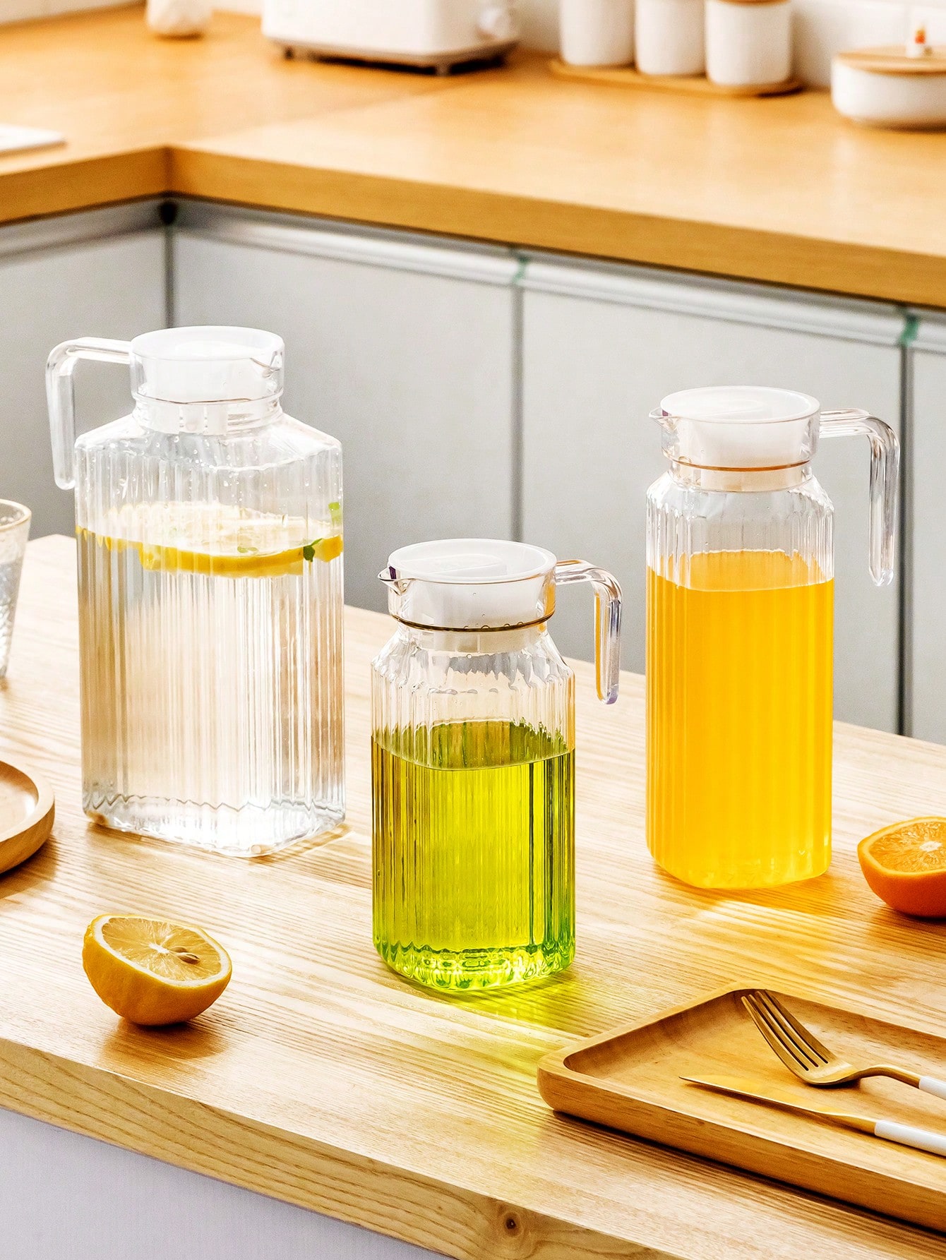 جك زجاجي كبير للماء والعصير بغطاء واسع – تصميم شفا...