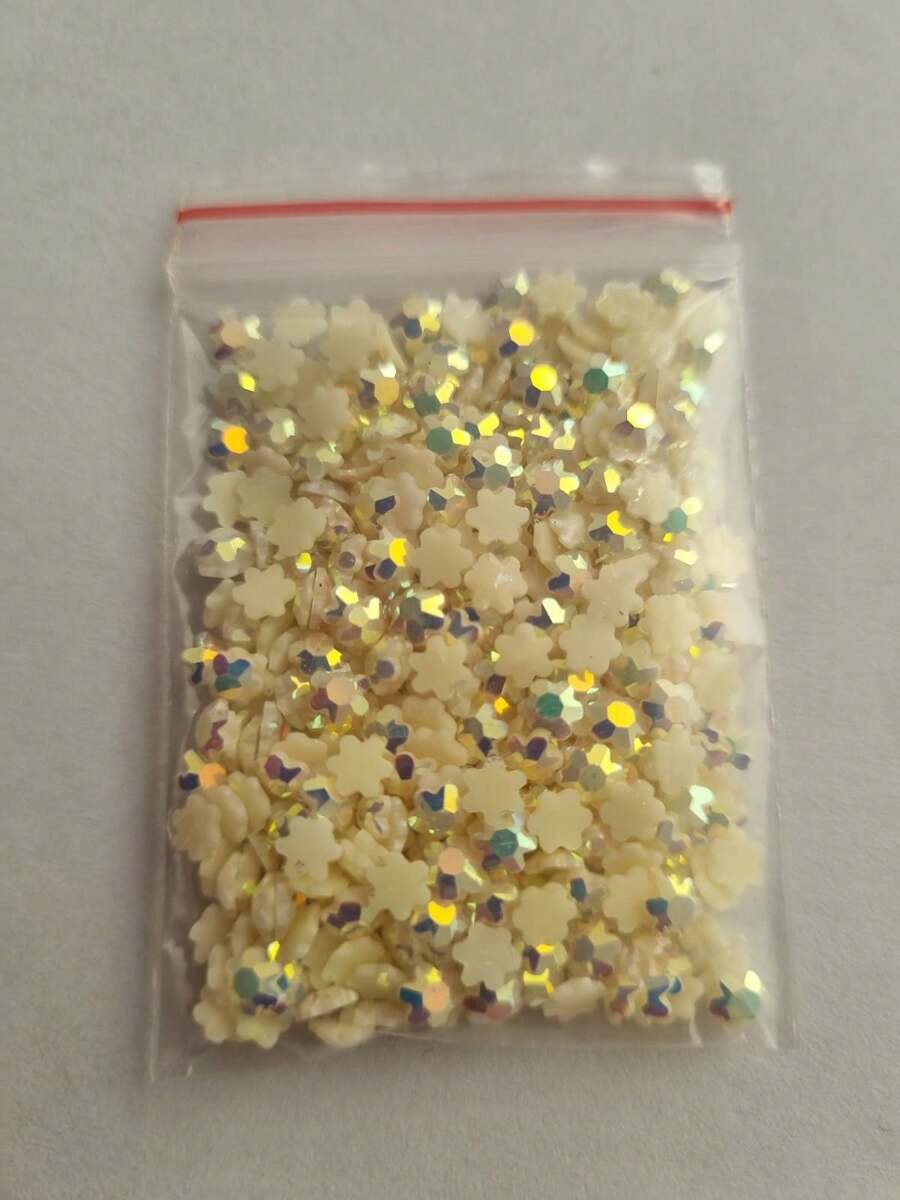 Rhinestones & Decorations - 白色 - 查看 1