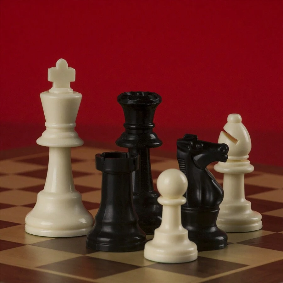 塑膠國際象棋棋子,帶額外皇后,僅 34 個白色和黑色國際象棋棋子（3 英寸特大號,包括儲物袋 - 黑與白 - 查看 1