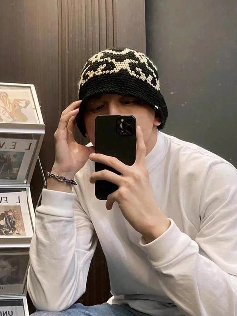 1 chiếc mũ xô đan thủ công có họa tiết hình học rỗng màu đen và trắng dành cho nam, phong cách cổ điển cho mùa thu và mùa đông, thích hợp để đội hàng ngày, thường ngày, họa tiết da báo Giáng sinh - màu đen - Xem 1