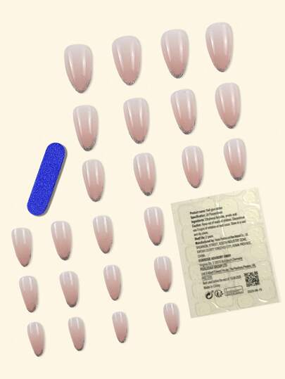 可愛いフェイクネイル 24本セット 爪先 カーブが美しい シンプルで上品なデザイン セットには接着剤、ファイルもついています