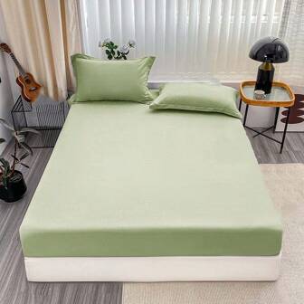1pc Plain Skin-Friendly Fitted Sheet, Simple Style Fitted Mattress Protector Cover, All Season Universal Use, Suitable For Bedrooms, Dorms, Hotels, Inns And Other Home Textiles, Fitted Sheet Only - No Pillow Covers Included