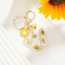1pc Resin Alphabet Keychain For Men, Resin Daisy Alphabet Key Ring, Bee Charm Pendant, Bag Accessory, Valentine's Day Men's Gift Car Accessories Bag Charm Backpack For School Cute Goth Y2k