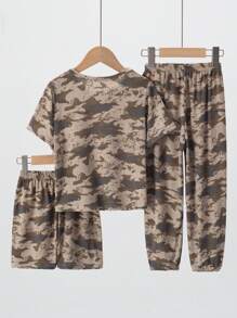3入組年輕男孩迷彩印花T恤套裝，包括短褲和長褲 - 彩色 - 查看 2