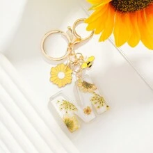 1pc Resin Alphabet Keychain For Men, Resin Daisy Alphabet Key Ring, Bee Charm Pendant, Bag Accessory, Valentine's Day Men's Gift Car Accessories Bag Charm Backpack For School Cute Goth Y2k