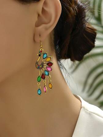 1對迷人優雅的風格多彩鑽石孔雀流蘇耳環,時尚休閒中世紀風格,優雅精緻的宮殿風吊墜耳環,適用於女性和少女的日常裝扮