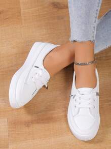 New Spring & Autumn Women's Breathable Low Vamp Soft Bottom Sports Shoes, Fashionable And Versatile White Sneakers