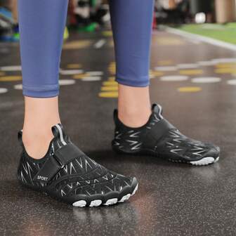 TOLLN Women's Indoor Gym Special Anti Slip Comprehensive Training Shoes Match Leggings