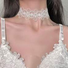 迷人的蕾絲頸帶,黑色中空花卉設計鎖骨鏈 - 白色 - 查看 6