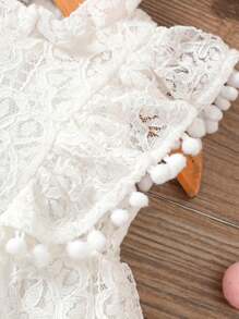 女童休闲镂空流苏球装饰短袖白色连衣裙，夏季