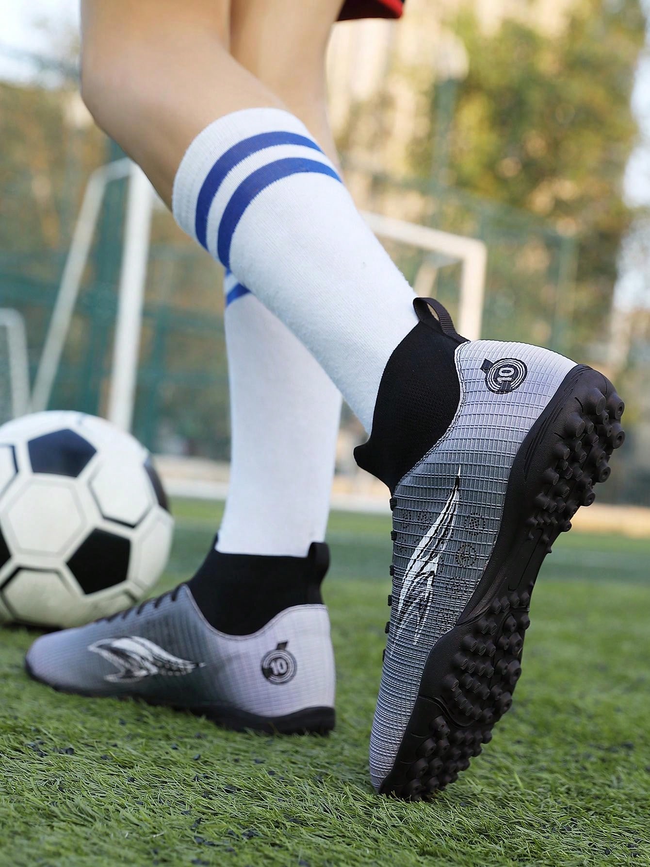 synthetic field soccer shoes