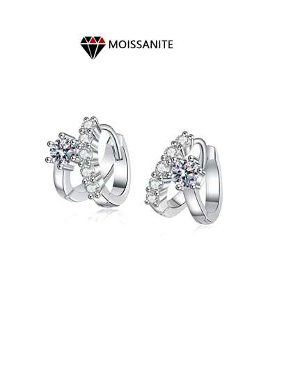 S925纯银0.3克拉莫桑石耳环，轻奢法式风，不对称，别致清新，日常佩戴，送朋友、女友、情人节礼物，适合婚礼、宴会、搭配礼服