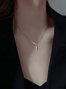 1入組法式極簡主義甜美幾何鑽石項鍊象徵專注愛情的魅力閃爍珠寶贈品,姐妹禮物,母親禮物 - 銀色 - 查看 3