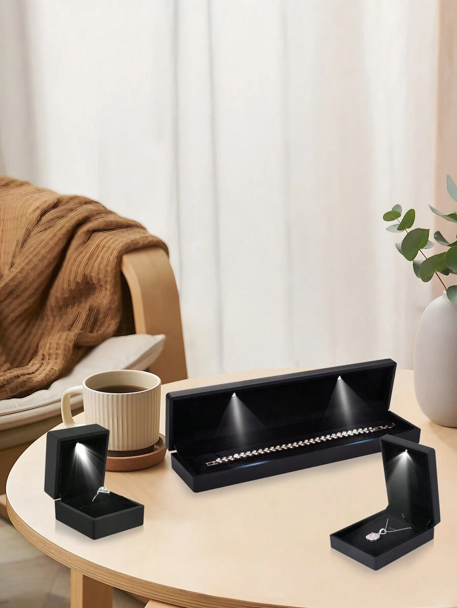 3入組豪華手鍊盒附有 Led 燈,戒指盒,掛墜盒,優雅的鑽石手鍊盒,用於獨特的求婚、訂婚或婚禮,矩形黑色絨布內飾珠寶展示禮盒。