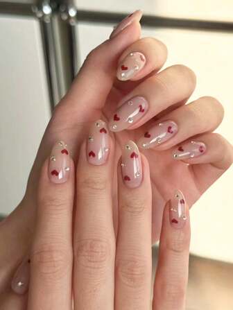 24入組紅色閃亮愛心3D鑽石中碎杏仁形壓克力假指甲，附1支果凍膠和1把指甲鉗，適用於女性和女孩的指甲藝術 - 適用於新年和情人節穿戴的壓克力假指甲用品