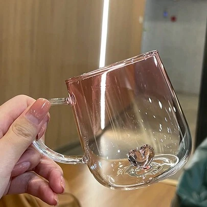 1 件 漸層色玻璃杯搭配柄心型果汁飲料耐熱