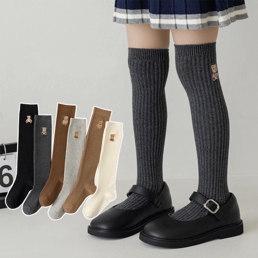 1 Paar Neue Stil Kinder Kniestrümpfe mit süßem Cartoon Bärenmuster, koreanischer Stil Oberschenkel Overknee Socken mit Stickerei für Jungen und Mädchen im Frühling, Sommer, Herbst, Winter