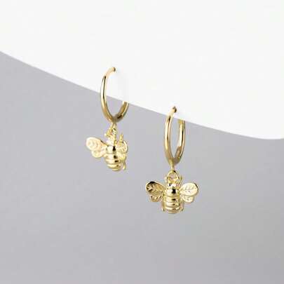 925 纯银闪亮蜜蜂形耳环，时尚可爱的动物主题珠宝，是送给家人、朋友和情侣的理想礼物