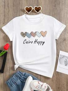 Camiseta de manga corta y cuello redondo para niña preadolescente con estampado de corazones y letras casuales para el verano