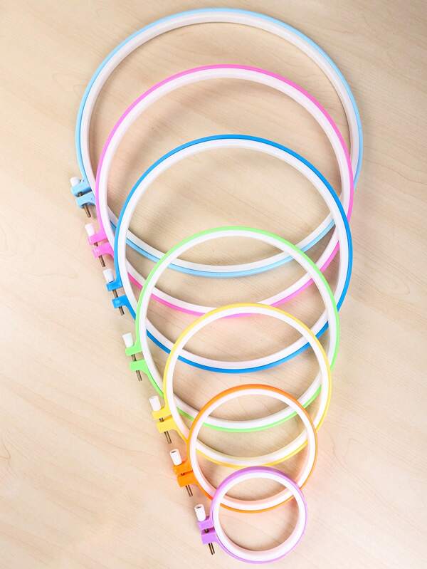 1pc Colorful Plastic Embroidery Hoop (9cm-32cm Optional) / 1pc Colorful Decorative Ring