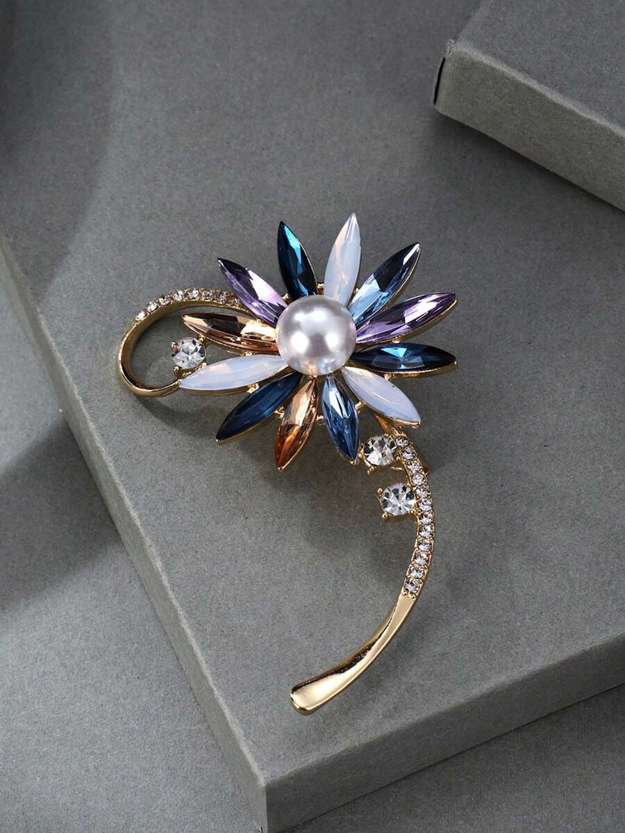 1枚優雅、華麗且時尚的鑽石花胸針,適合女性在節日、生日、約會、舞會、婚禮、派對、度假、商務、通勤和日常場合佩戴 - 彩色 - 查看 1