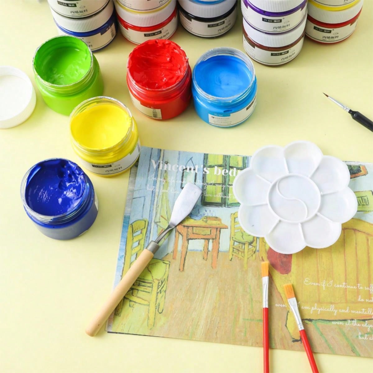 Acrylic Paint That Doesn't Fade, Waterproof For Outdoor Graffiti Art