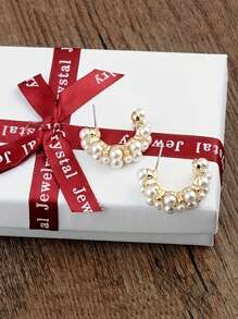 1 Pair Faux Pearl Earrings, Stud Earrings, C-Shaped Earrings, Ear Jewelry. Valentine's Day Accessories - White - View 4