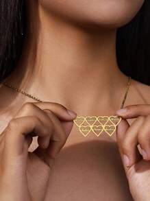 1 pieza Collar personalizado con corazón con nombre de familia, se puede personalizar con 1-10 corazones con nombres de miembros de la familia, adecuado como regalo para el Día de la Madre, San Valentín, Graduación, Día de la Familia, Boda para mamá, novia, hermana, amiga - Plateado - Ver 7