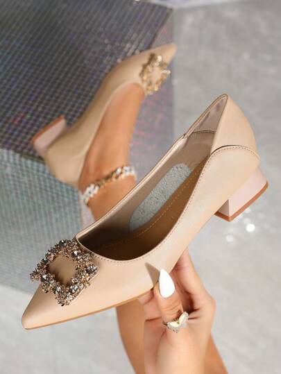 Saltos de Couro Macio para Mulheres, Sapatos de Trabalho Não Abrasivos, Tamanho Grande 41-43 Sapatos para Mulheres, Saltos de Plataforma com Bico Estilo Francês, Saltos Grossos Versáteis com Strass, Sapatos de Salto Grosso Não Cansativos para Mulheres, Versátil, Confortável e Sapatos de Avó de Salto Baixo com Cava Baixa para Uso Diário