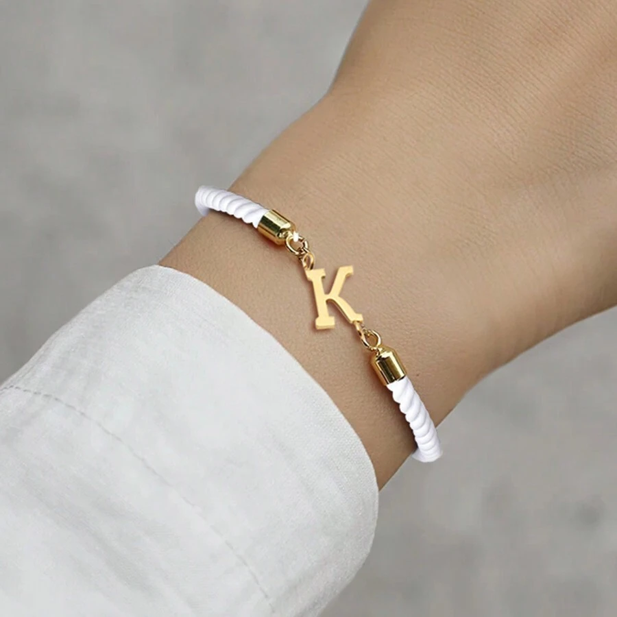 1件女士經典可調節字母繩手鐲
