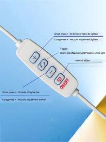 1只帶月亮、五角星、圓形和鑽石形狀裝飾的燈,由金屬和亞加力材料製成。適合房間裝飾,創意床頭桌裝飾,營造臥室裝飾氛圍,節日使用,並通過usb 5v 1a供電。 - 金色 - 查看 4