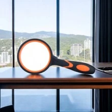 雙色橡膠防護手持放大鏡,8倍放大鏡片,適用於老年人閱讀、兒童科學實驗、戶外生火照明 - 彩色 - 查看 1