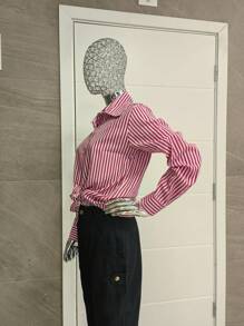 Camisa feminina social listrada manga longa - Rosa chiclete - Visão 3
