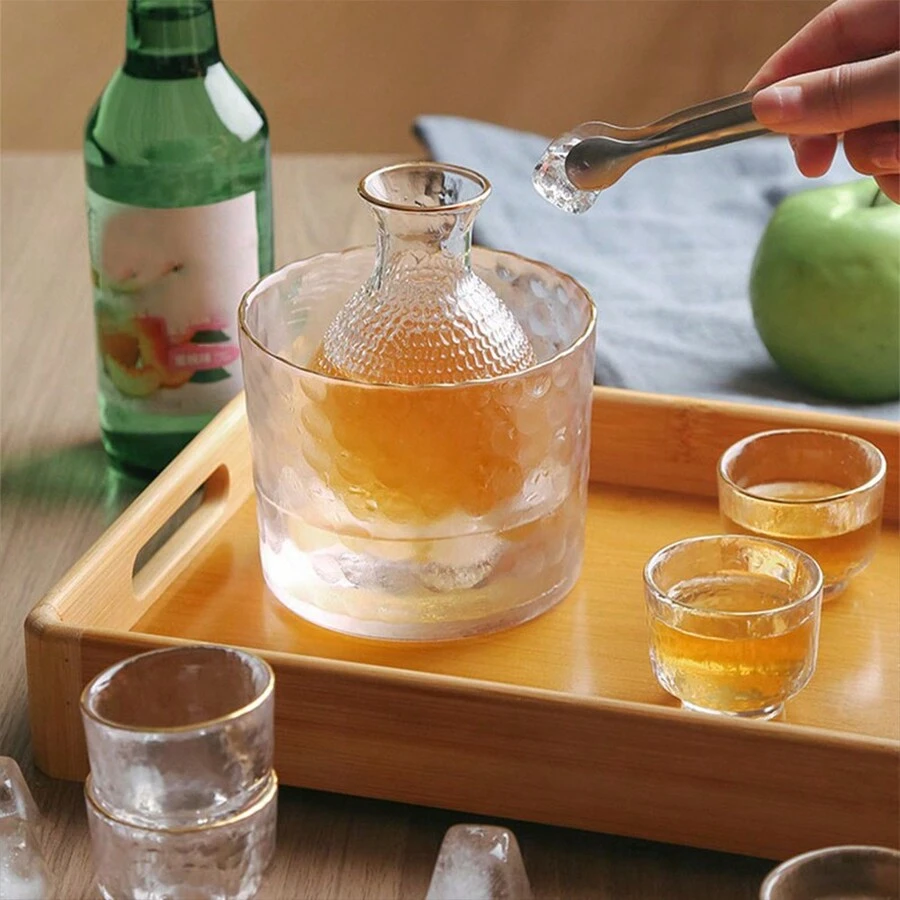 1 Bộ Sake họa tiết búa thủy tinh, bao gồm bình đựng rượu sake, cốc đựng rượu sake và ấm hơn - trắng - Xem 1