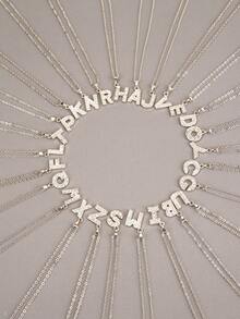 1條女式26個英文字母項鍊,嘻哈風格吊墜經典時尚珠寶,適合作為朋友或女朋友的禮物 - C - 查看 2