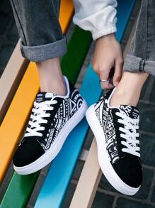 Herren Lässig Sportschuhe mit klassischem Schwarz-Weiß-Farbdesign und zufälligem personalisierten Aufdruck, Unisex, geeignet für tägliche Ausflüge und Wandersport am Valentinstag