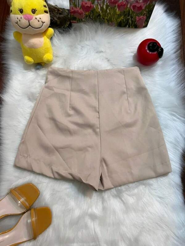 Shorts basico em alfaiataria