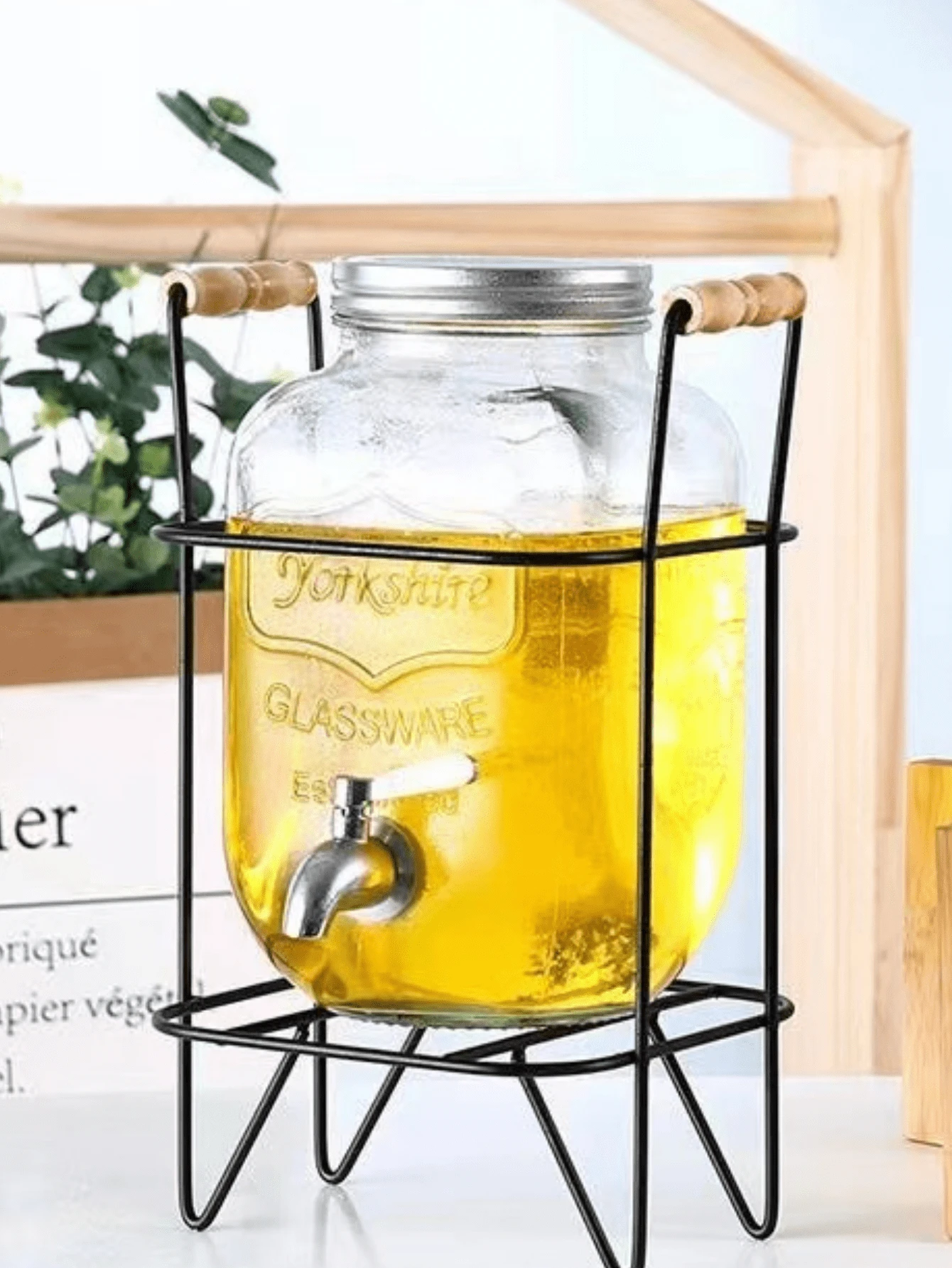 Dispensador Vitrolero Para Agua y Bebidas De Vidrio 4 Litros Mason Jar Con Tapa Base de Metal Despachador Cocina Estilo Vintage Clásico Rústico Elegante Práctico Duradero Organización Eventos Fiesta Color Transparente - transparente - Ver 1
