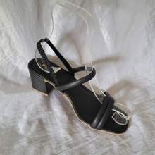 Women Heeled Sandals - 黑色 - 查看 3