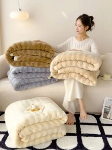 1 Stück weiße dicke Kunstfell Decke, hautfreundliche weiche Textilien für Zuhause, kuschelige warme Decke für Bett, Sofa, Büro, Geschenke, Korallenvelours, ganzjährig verwendbar, lässig