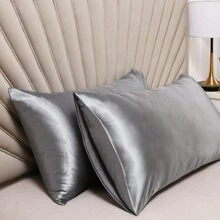 2 Stücke dunkelgrau seidiger Satin Kissenbezüge für Haar und Haut, Kissenbezug Set aus 2, kühlende Kissenbezüge mit Umschlagverschluss, luxuriöser Bettdeckenbezug, ultra weich Hotelier Kisseneinhüllung, passend für Standard Queen King M L XL Kissengröße, Grau