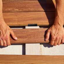 40入組複合木地板卡扣,不鏽鋼隱藏式固定木板卡扣與固定螺絲,帶凹槽木地板卡扣,黑色wpc卡扣,複合木地板的通用起始卡扣