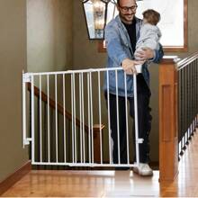 Babelio 29.7-46.5" No Bottom Bar Baby Gate For Stairs, Pet Gates With Large Walk Thru Door, Hardware Mount Dog Gate For The House And Doorways - 白色 - 查看 2