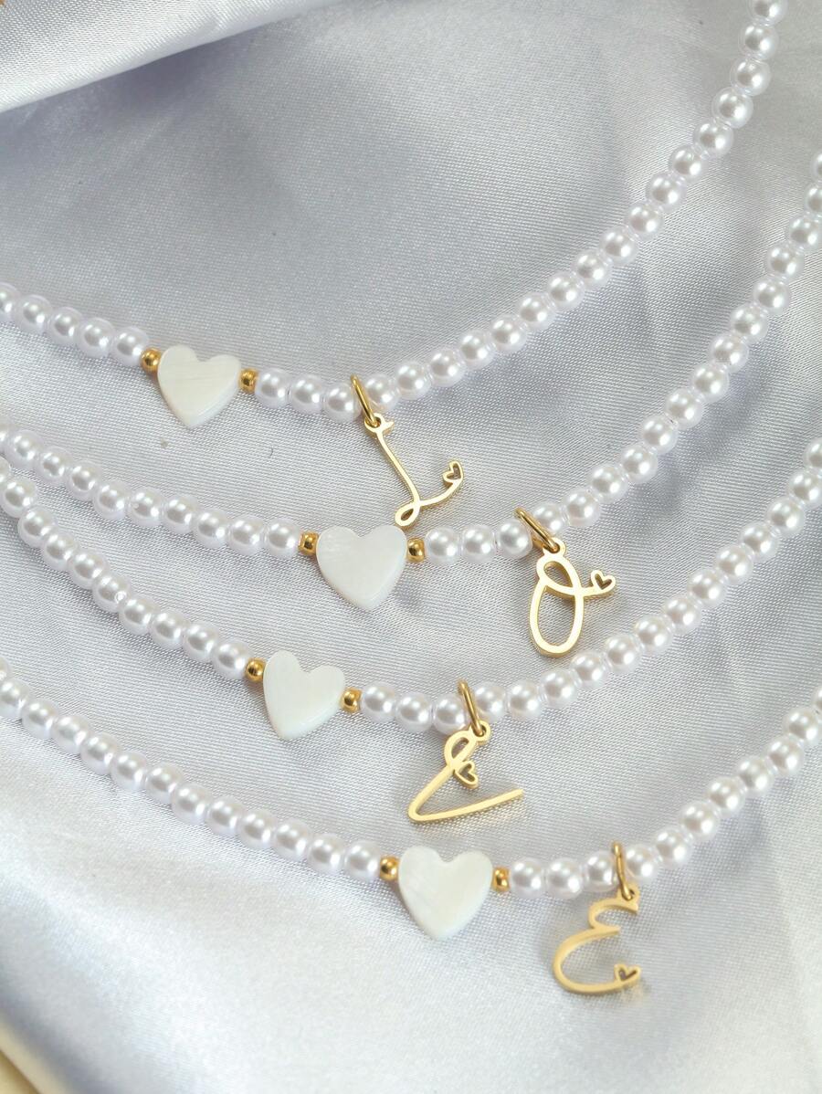 1pc Simple All-Match 26 Letters Pendant Faux Pearl Necklace, Essential For Traveling And Vacation - White - View 1