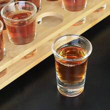 6 件装小酒杯，小容量伏特加酒杯，可用洗碗机清洗，防碎，透明水晶玻璃干底杯，小型中式葡萄酒配件，适用于威士忌、龙舌兰酒、伏特加，迷你酒杯，适合派对、酒吧、俱乐部 - 白色 - 查看 5