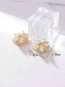 1pair Delicate Copper Plated Zirconia Snowflake Stud Earrings For Women, Luxury And Fashionable - Yellow Gold - View 3